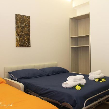 Seafront Apartment ซาแลร์โน ภายนอก รูปภาพ