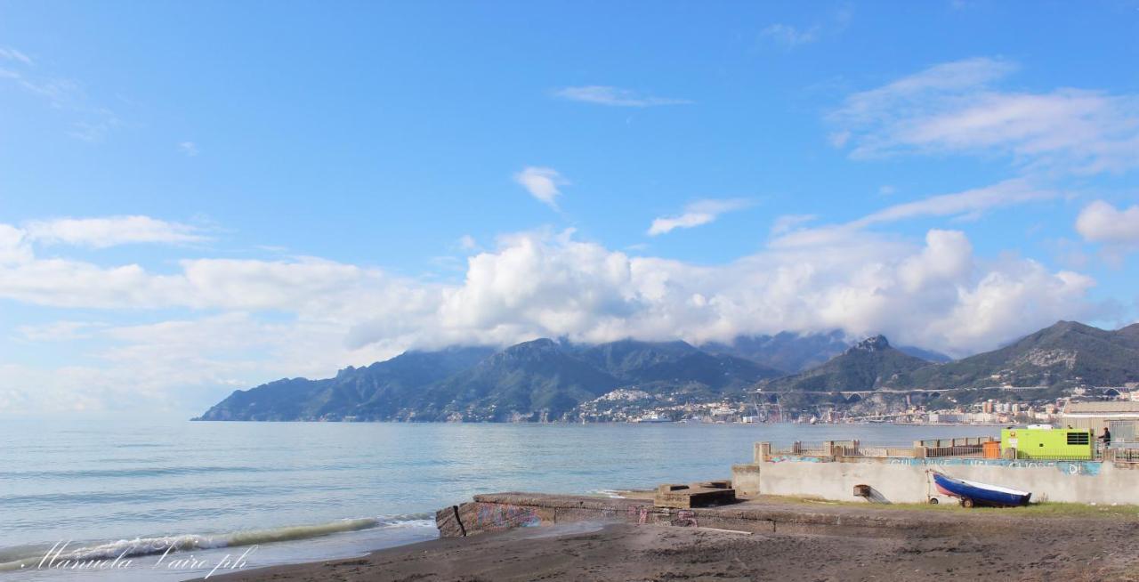Seafront Apartment ซาแลร์โน ภายนอก รูปภาพ
