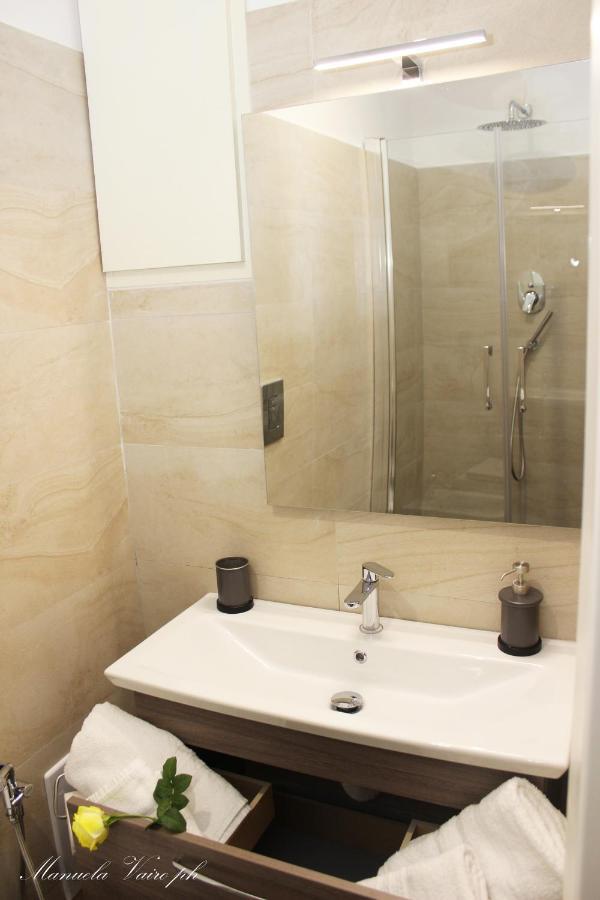 Seafront Apartment ซาแลร์โน ภายนอก รูปภาพ
