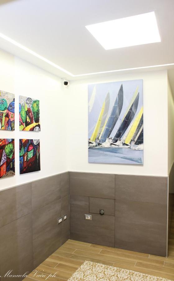 Seafront Apartment ซาแลร์โน ภายนอก รูปภาพ